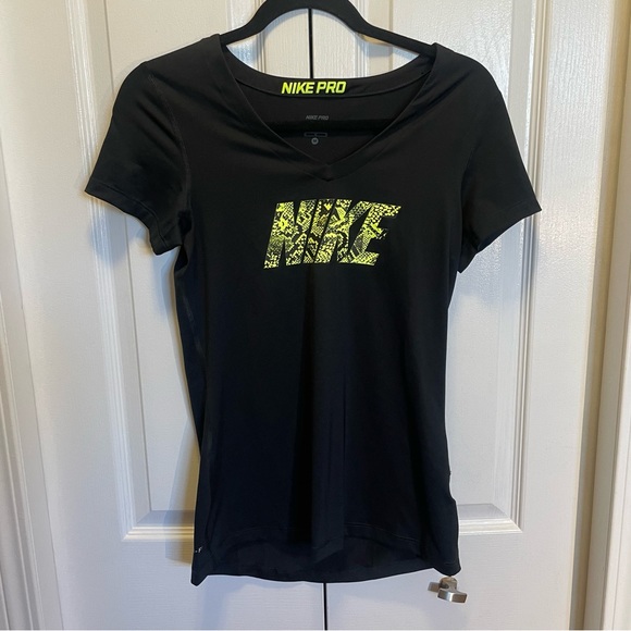 Nike Pro Women’s Dri-FIT V-Neck - Picture 6 of 9